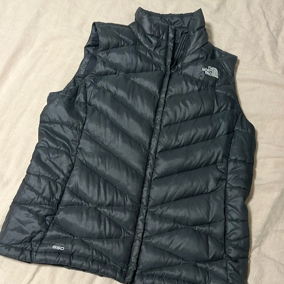 THE NORTH FACE VEST - Picture 1 of 4
